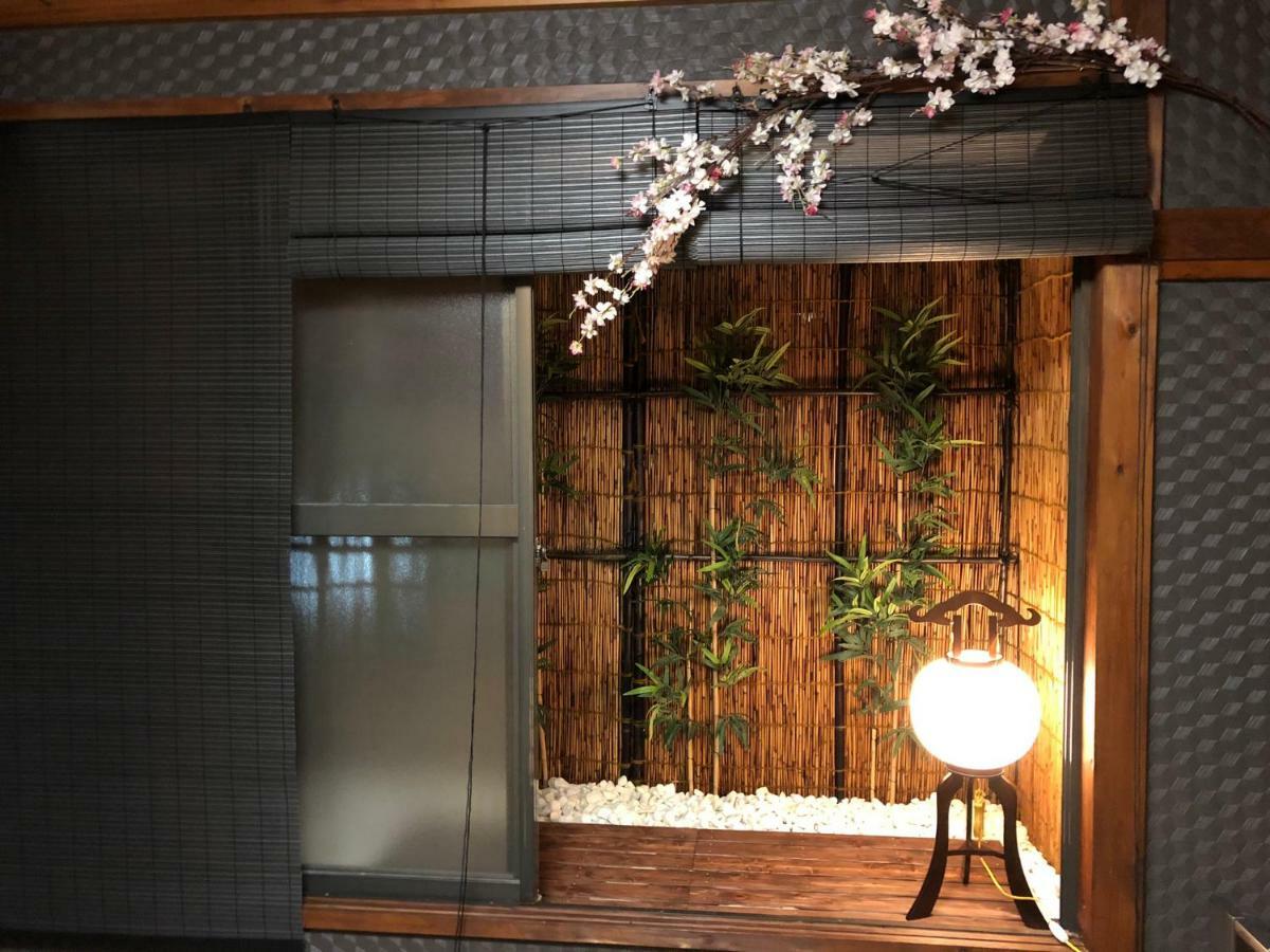 Hotel West Taisho Osaka Esterno foto