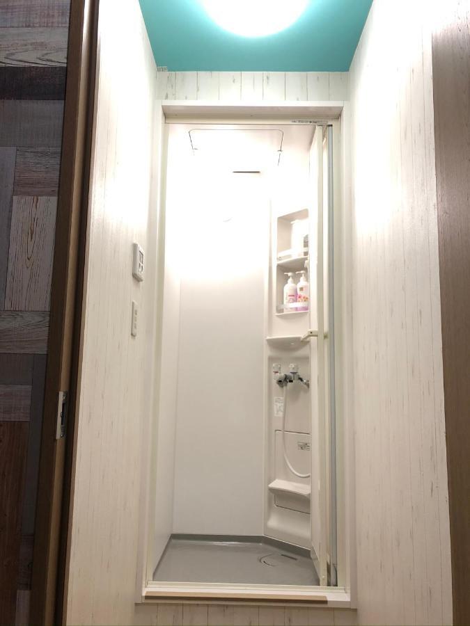 Hotel West Taisho Osaka Esterno foto